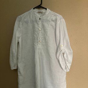 Women's 100% linen white tunic top.